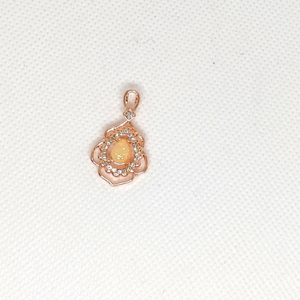 Opal pendent